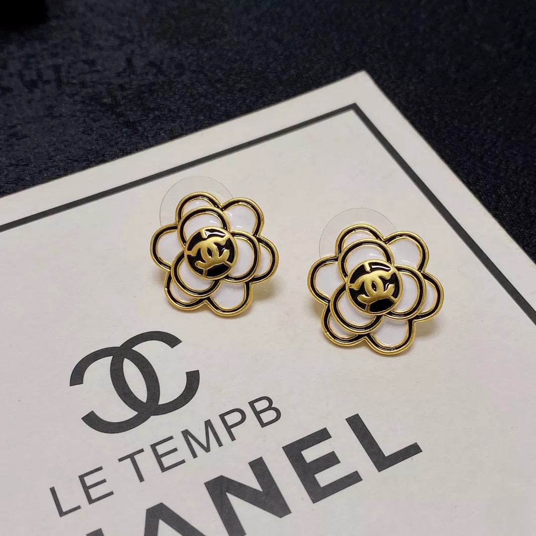 chanel boucles doreilles pour femme s_12b0bbb2